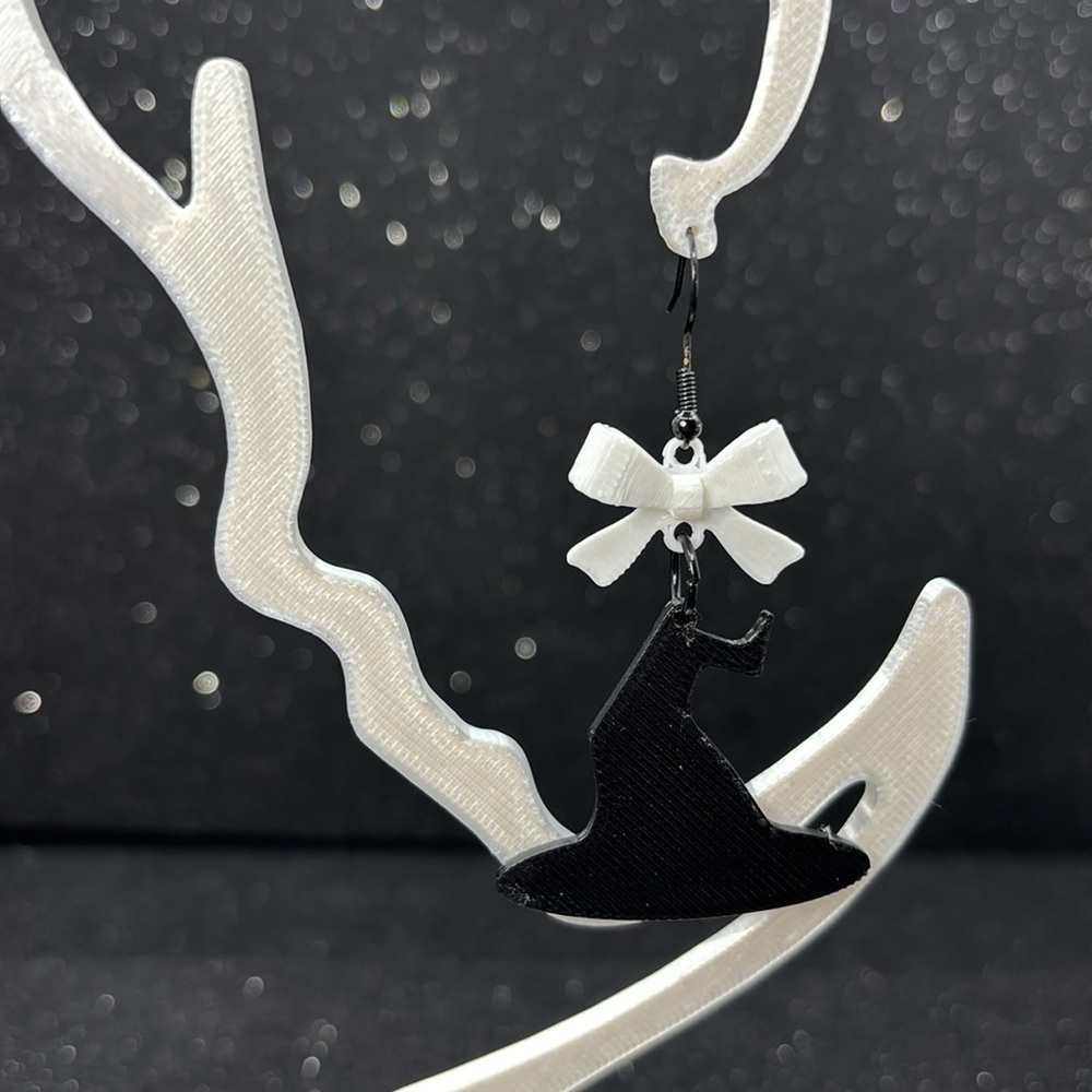 The Twinkle Spell Earrings with White Bows - Picture 3 of 4